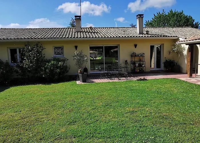 Villa Independante, Parc Et Piscine Privee, Ramassez Vos Oeufs Coques *